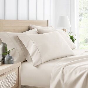 NWT Queen Sheet Set in Ivory with Extra Pillow Cases